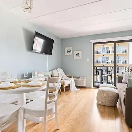 Oc Boardwalk With Ocean View Apartment