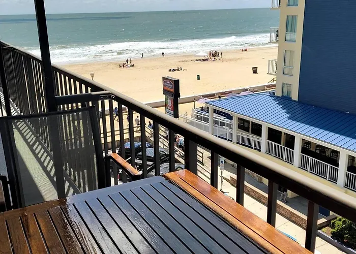 Boardwalk With Ocean View Balcony & Pool Apartment